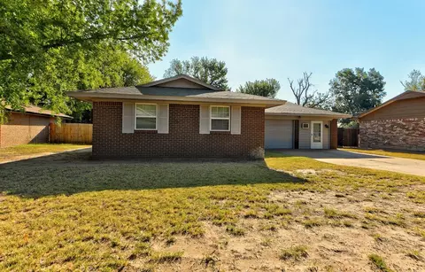 512 N Buchanan St, Crescent, OK 73028 photo 3