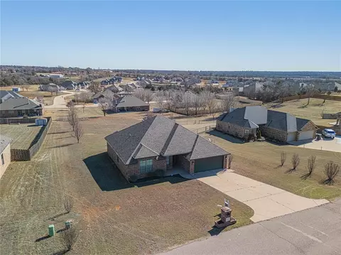11432 Coyote Run Run, Guthrie, OK 73044