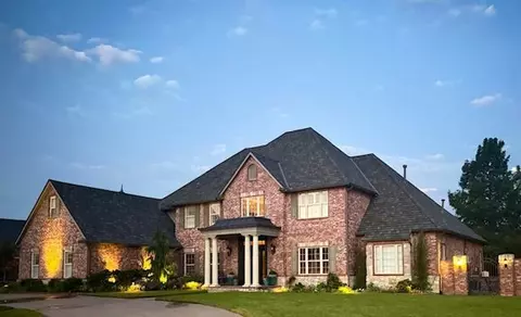 12509 Cobblestone Pkwy, Oklahoma City, OK 73142