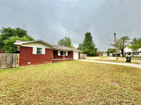703 S Dungan Ave, Cushing, OK 74023 photo 5