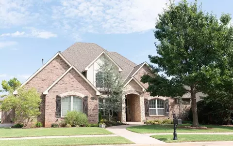 15608 Creek View Dr, Edmond, OK 73013