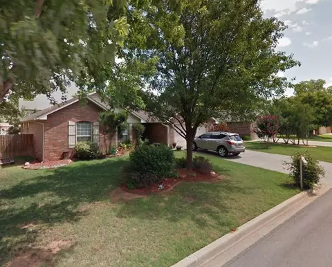 1517 Timber Creek Dr, Weatherford, OK 73096