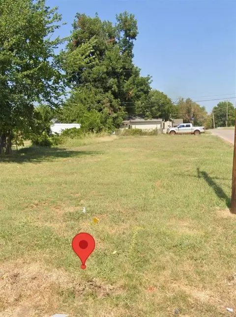 1342 E Highland St, Shawnee, OK 74801