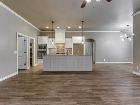 1909 NE 25th St, Moore, OK 73160 photo 9