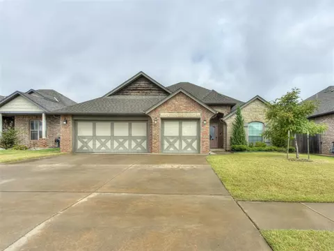 1909 NE 25th St, Moore, OK 73160 photo 2