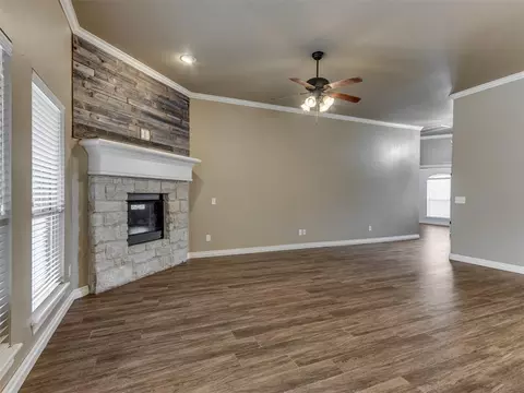 1909 NE 25th St, Moore, OK 73160 photo 7