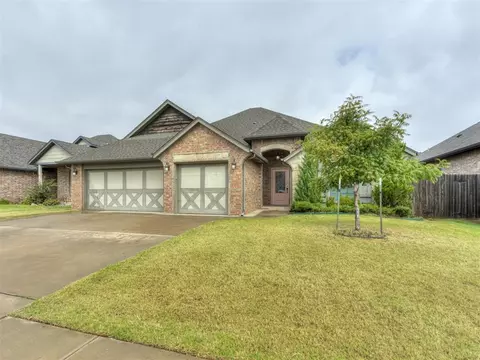 1909 NE 25th St, Moore, OK 73160 photo 3