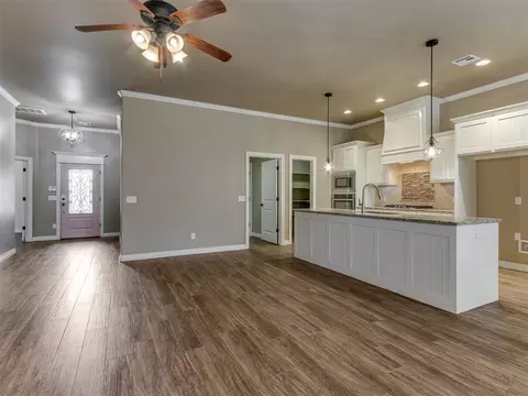1909 NE 25th St, Moore, OK 73160 photo 8