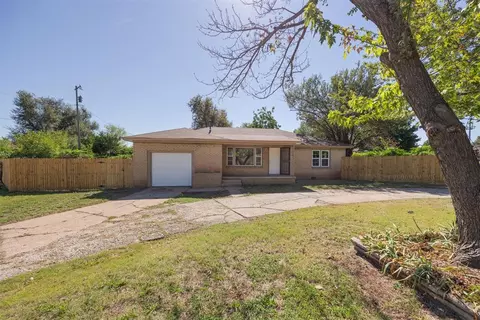 3900 S Youngs Pl, Oklahoma City, OK 73119