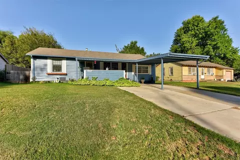 3517 Willow Creek Dr, Midwest City, OK 73110