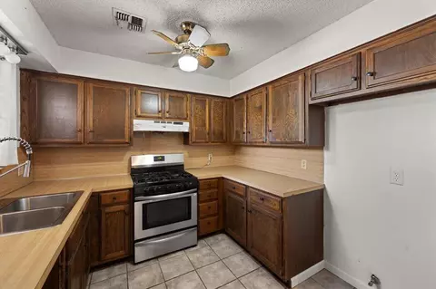 409 E Orbit, Guthrie, OK 73044 photo 12
