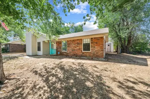 409 E Orbit, Guthrie, OK 73044 photo 3
