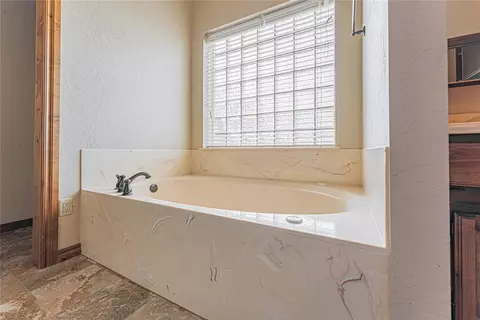 307 Hannah Dr, Tuttle, OK 73089 photo 19