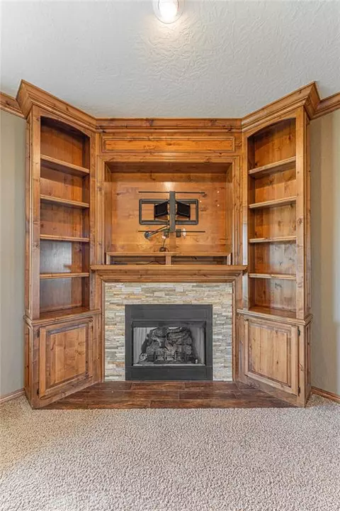 307 Hannah Dr, Tuttle, OK 73089 photo 7