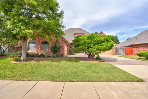 17101 Gladstone Ln, Edmond, OK 73012
