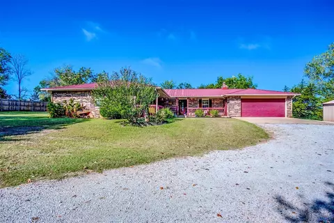 220 N 13th St, Tecumseh, OK 74873