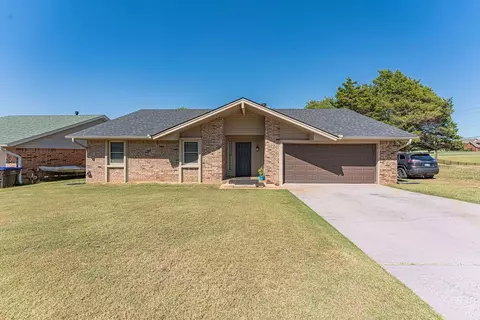 4729 Brookwood Dr, Noble, OK 73068