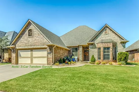 15613 Wood Creek Ln, Edmond, OK 73013