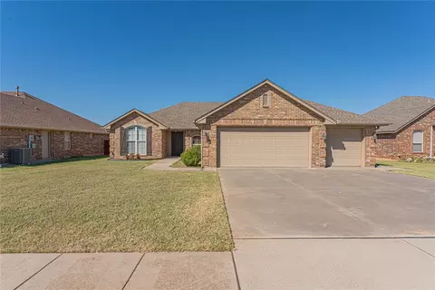 3313 Ashton Dr, Moore, OK 73160