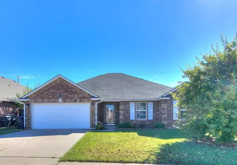 1112 Bryan Rd, Moore, OK 73160 photo 1