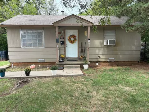 49 SW 56th St, Oklahoma City, OK 73109