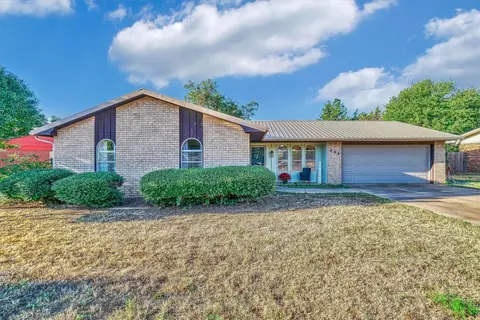 608 Sunset Dr, Frederick, OK 73542 photo 1