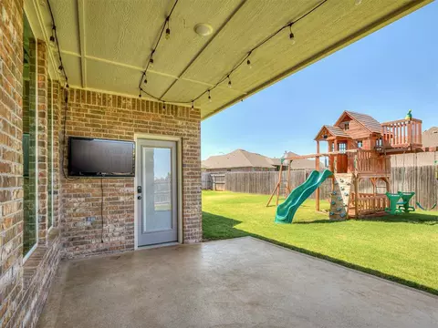14209 Kamber Dr, Yukon, OK 73099 photo 32