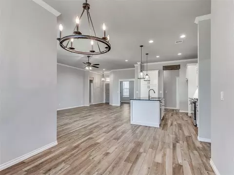 14209 Kamber Dr, Yukon, OK 73099 photo 9