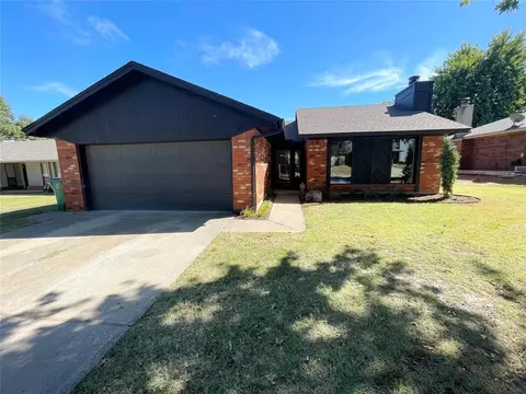 132 Rebel Ridge Ct, Yukon, OK 73099