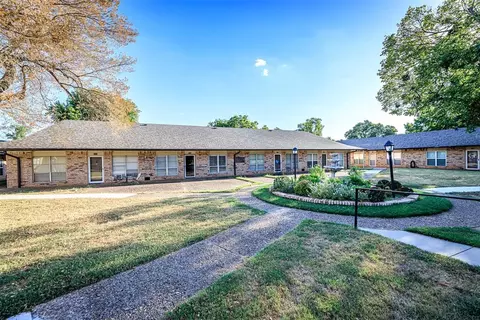 1108 W Plato Rd #49, Duncan, OK 73533
