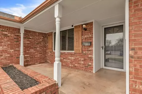 816 E Lamplighter Ct, Guthrie, OK 73044 photo 4