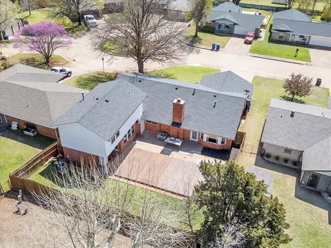 816 E Lamplighter Ct, Guthrie, OK 73044 photo 16