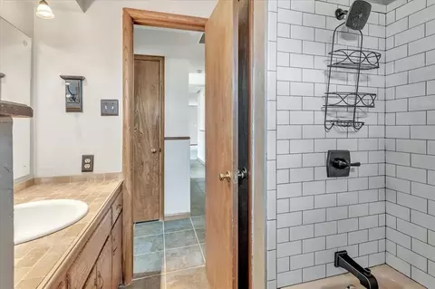 816 E Lamplighter Ct, Guthrie, OK 73044 photo 9