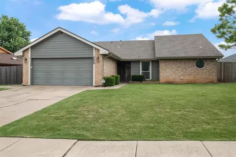 2609 Countrywood Ln, Edmond, OK 73012