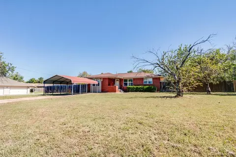 1244 N 2nd St, Harrah, OK 73045 photo 2