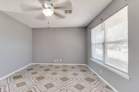 1244 N 2nd St, Harrah, OK 73045 photo 4