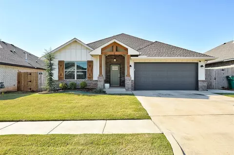 9428 NW 86th St, Yukon, OK 73099