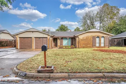 812 SW 26th St, El Reno, OK 73036