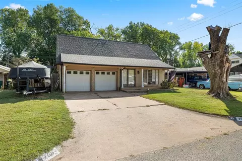 7604 S Eagle Ln, Oklahoma City, OK 73169