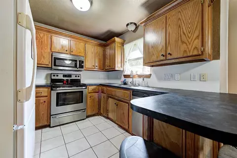 611 Silver Maple Ln, Noble, OK 73068 photo 11