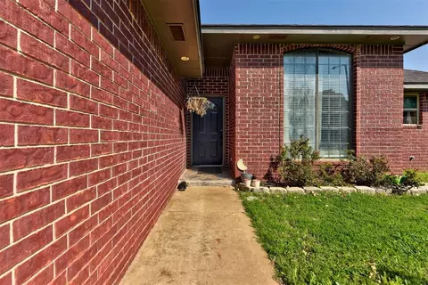 611 Silver Maple Ln, Noble, OK 73068 photo 5