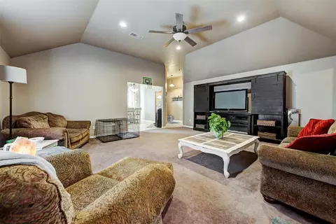 611 Silver Maple Ln, Noble, OK 73068 photo 17