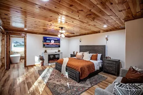 25 Uphilly Trl, Broken Bow, OK 74728