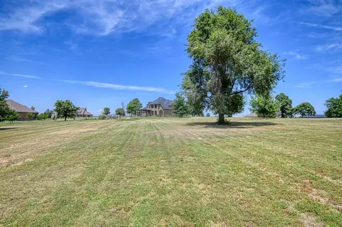 3722 Blue Stem Dr, Tuttle, OK 73089 photo 8