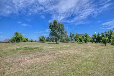 3722 Blue Stem Dr, Tuttle, OK 73089 photo 9