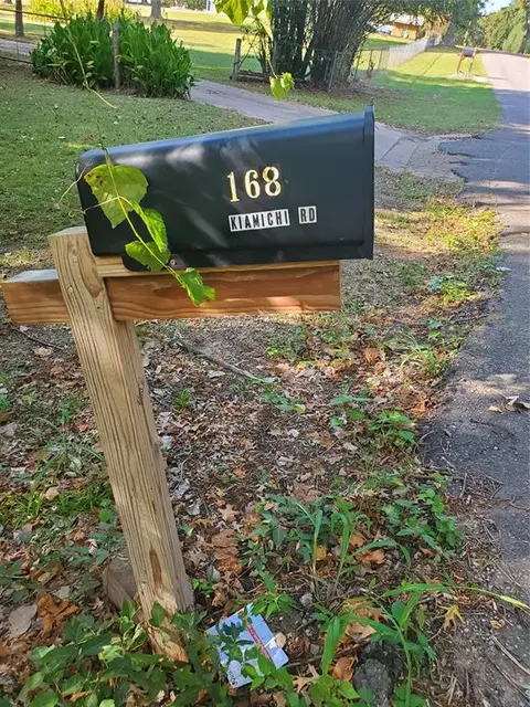 168 Kiamichi Rd, Eufaula, OK 74432