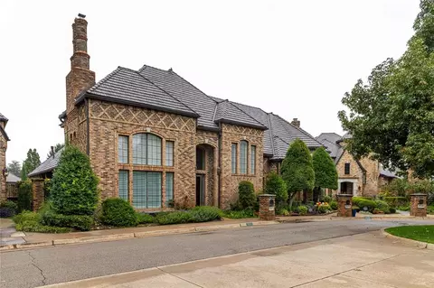 3217 Cotswold Sq, Norman, OK 73072