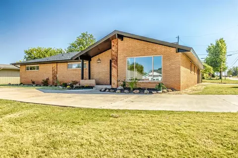 3828 NW 68th St, Oklahoma City, OK 73116