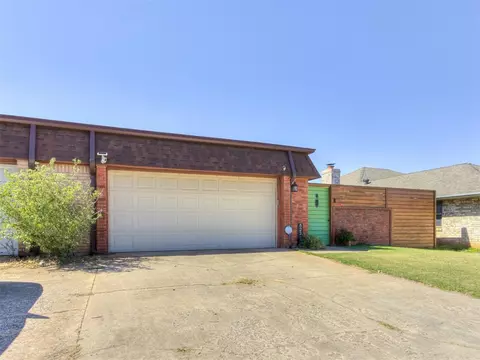 8227 Springbrook Dr, Oklahoma City, OK 73132