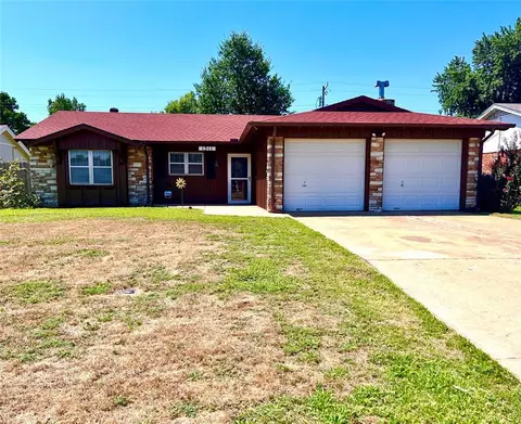 1311 W Mississippi Ave, Chickasha, OK 73018